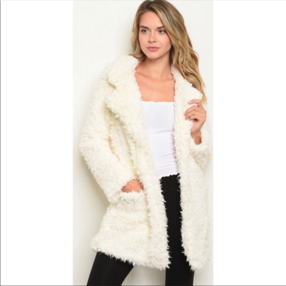 Shaggy teddy bear coat! It’s here! 😍boutique item - Picture 7 of 16